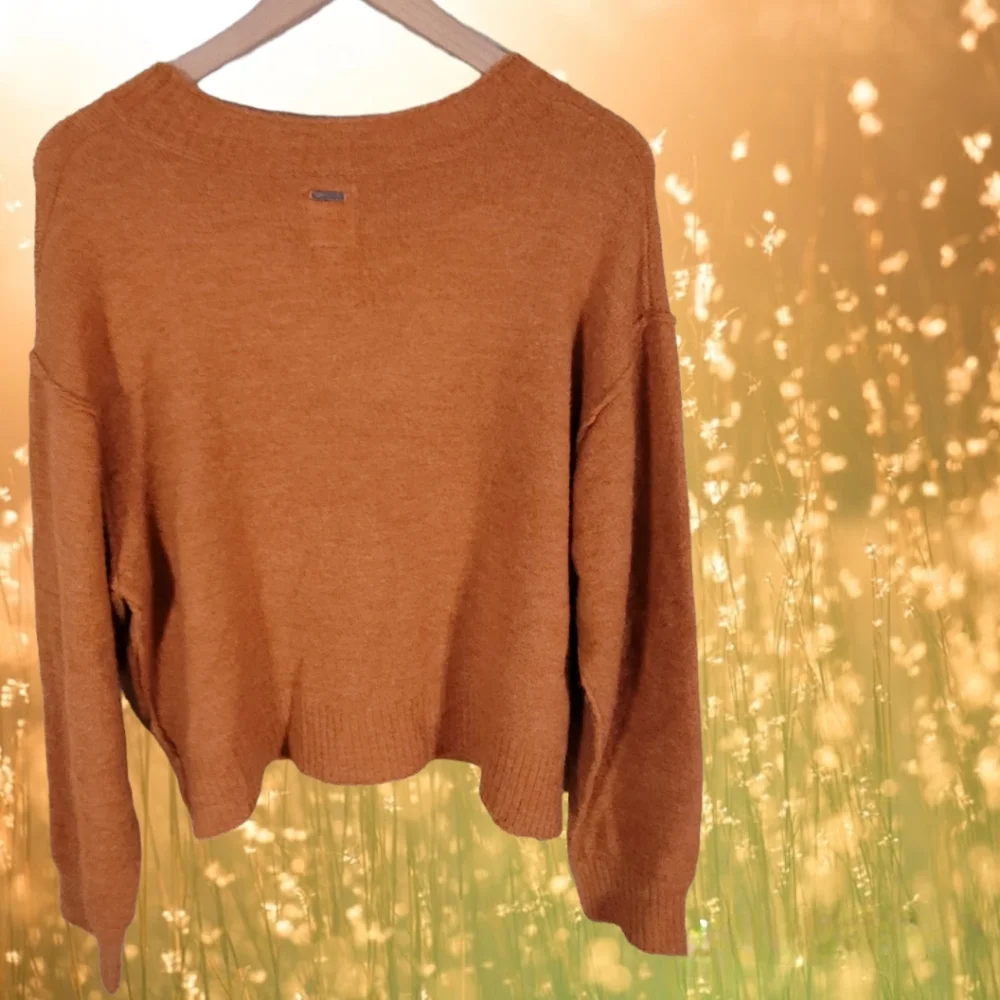 Billabong Without A Crew Sweater | Cutout Sweater | Brushed Wool Sweater | M